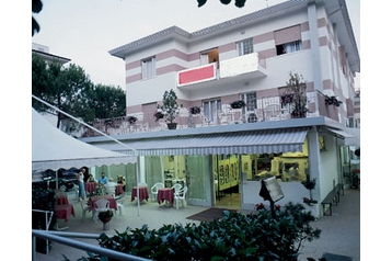 Италия Hotel Lignano Sabbiadoro, Экстерьер